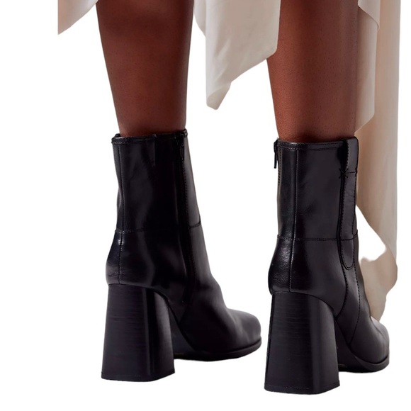 SOLD New Free People Naomi Ankle Heel Boots - Picture 3 of 10